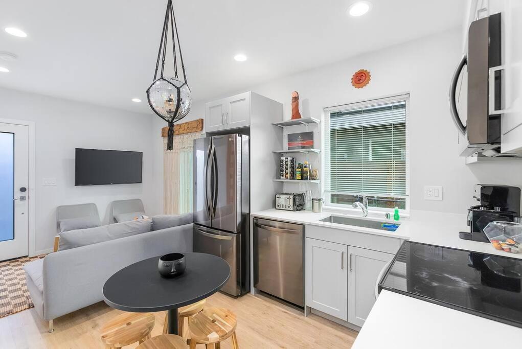 The Sweetest Suite - 91 Walkscore! Seattle Esterno foto